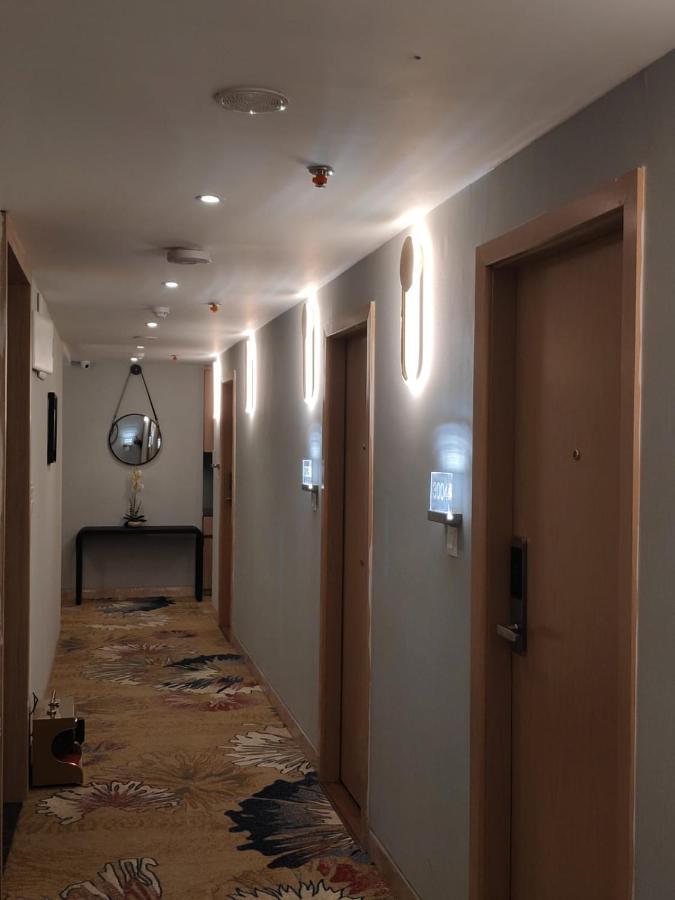 The Bastion Hotell Bhopal Eksteriør bilde