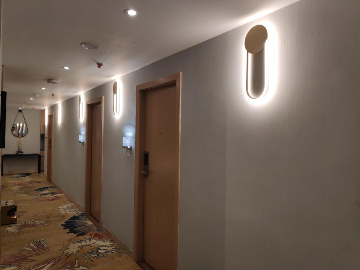 The Bastion Hotell Bhopal Eksteriør bilde
