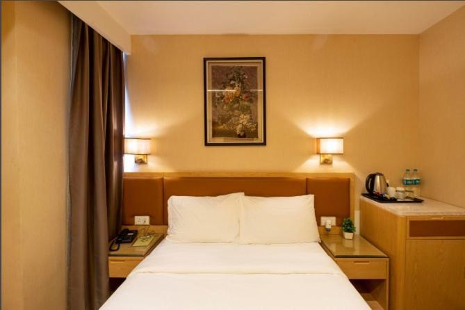 The Bastion Hotell Bhopal Eksteriør bilde